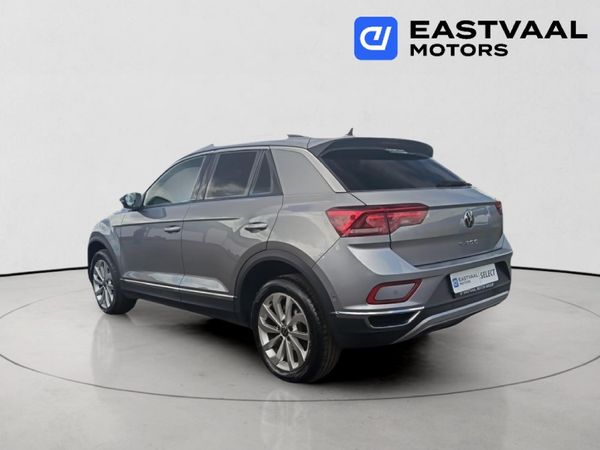 2024-Volkswagen-T-Roc-14-TSI-Design-Auto image:4