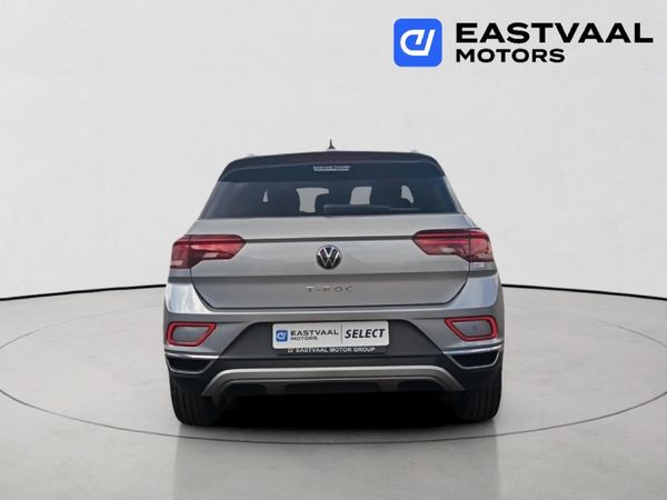 2024-Volkswagen-T-Roc-14-TSI-Design-Auto image:5