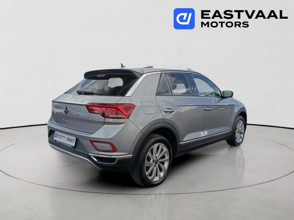 2024-Volkswagen-T-Roc-14-TSI-Design-Auto image:6