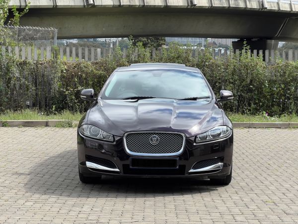 2012-Jaguar-XF-22-D-Premium-Luxury image:1
