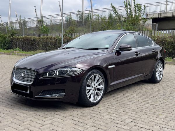 2012-Jaguar-XF-22-D-Premium-Luxury image:3