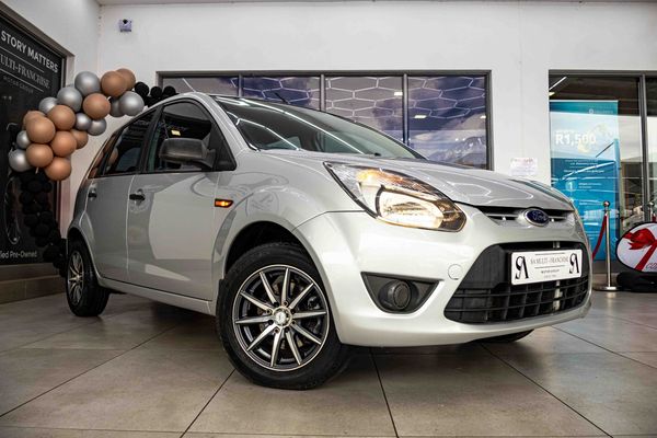 2010-Ford-Figo-14-Ambiente image:2