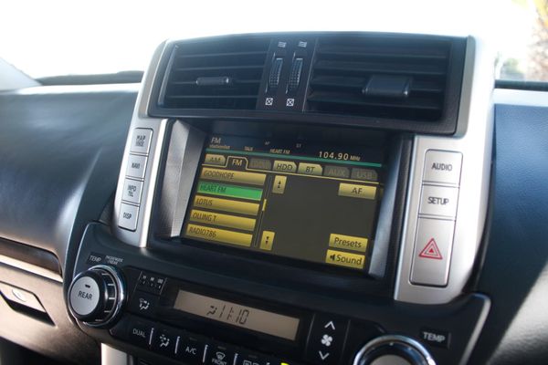 2010-Toyota-Land-Cruiser-Prado-30-TDI-VX-Auto image:23