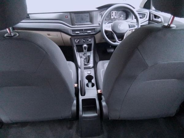 2025-Volkswagen-Polo-16-Classic-Auto image:17