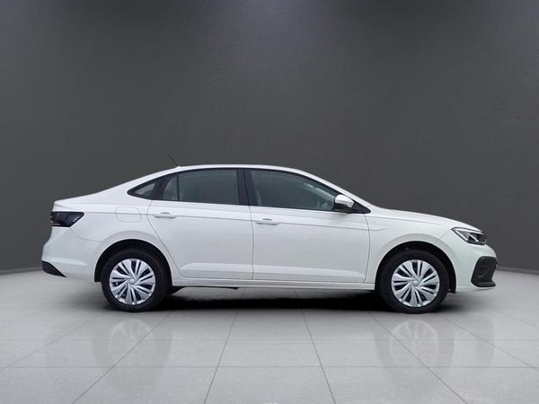 2025-Volkswagen-Polo-16-Classic-Auto image:7