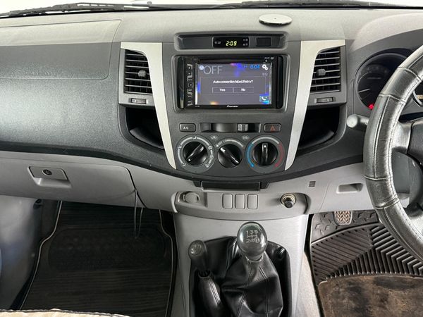 2008-Toyota-Hilux-30-D-4D-Raider-4x4-Double-Cab image:14