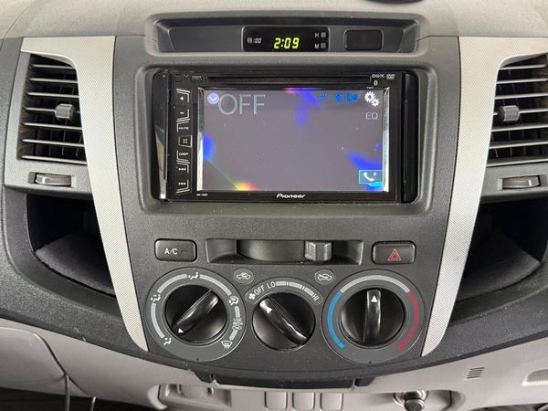 2008-Toyota-Hilux-30-D-4D-Raider-4x4-Double-Cab image:15