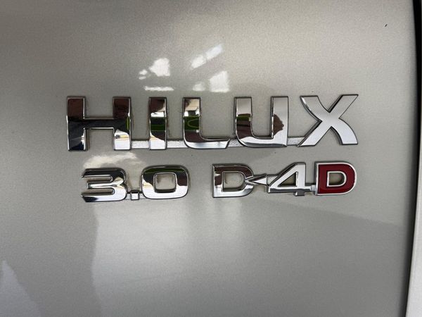 2008-Toyota-Hilux-30-D-4D-Raider-4x4-Double-Cab image:8