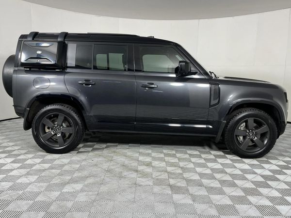 2022-Land-Rover-Defender-110-D300-HSE-X-Dynamic image:19