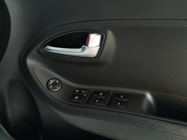 2014-Kia-Picanto-12-EX-Auto image:10
