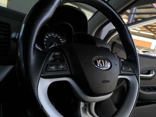 2014-Kia-Picanto-12-EX-Auto image:14