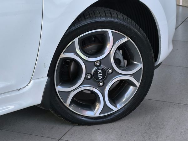 2014-Kia-Picanto-12-EX-Auto image:18