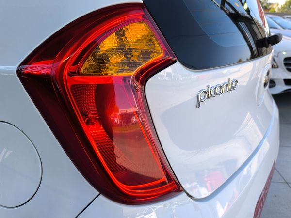 2014-Kia-Picanto-12-EX-Auto image:19