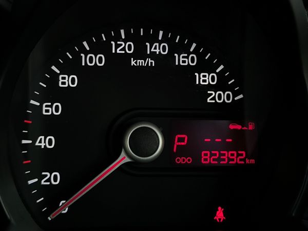 2014-Kia-Picanto-12-EX-Auto image:6
