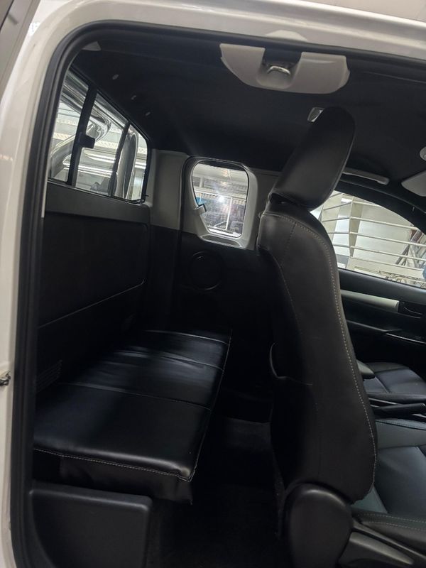 2023-Toyota-Hilux-24-GD-6-Raised-Body-Raider-Auto-Extended-Cab image:10