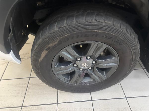 2023-Toyota-Hilux-24-GD-6-Raised-Body-Raider-Auto-Extended-Cab image:13