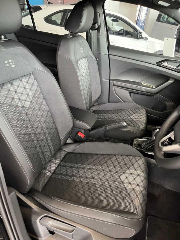 2026-Volkswagen-T-Cross-10-TSI-R-Line-Auto image:18