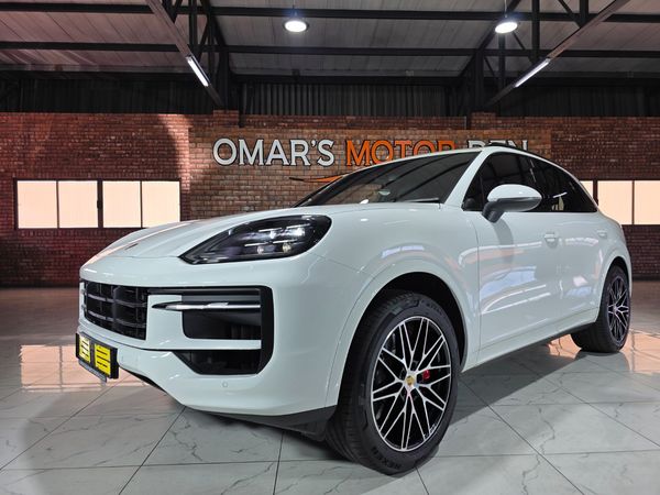 2024-Porsche-Cayenne-S image:1