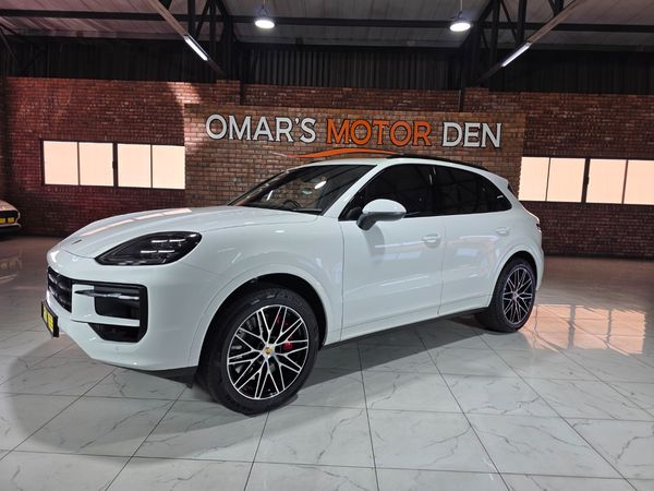 2024-Porsche-Cayenne-S image:2