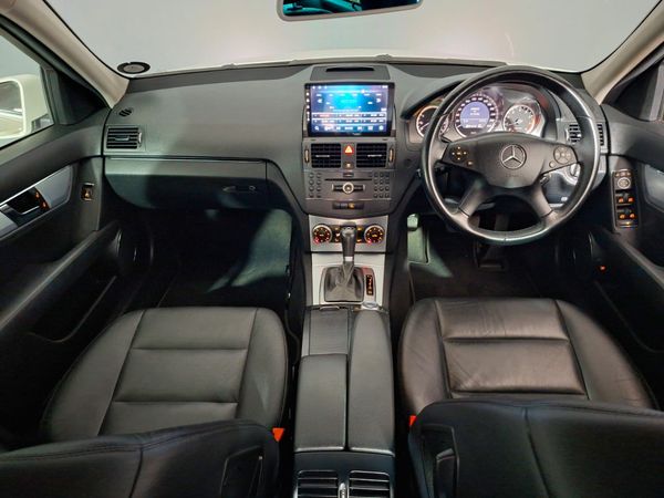 2010-Mercedes-Benz-C-Class-C-180-CGI-BE-Avantgarde-Auto image:11