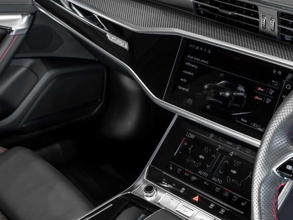 2023-Audi-RS6-quattro-Avant image:20