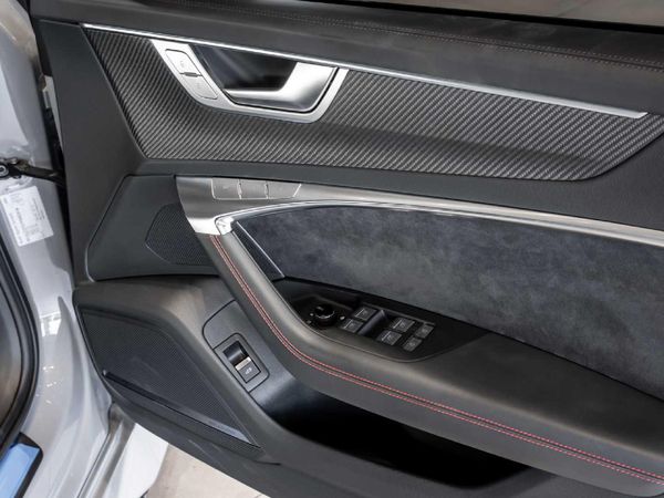 2023-Audi-RS6-quattro-Avant image:21