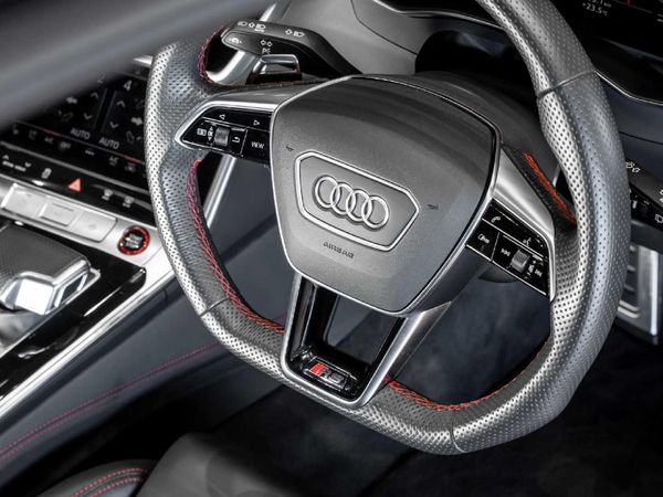 2023-Audi-RS6-quattro-Avant image:24
