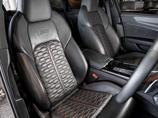 2023-Audi-RS6-quattro-Avant image:25