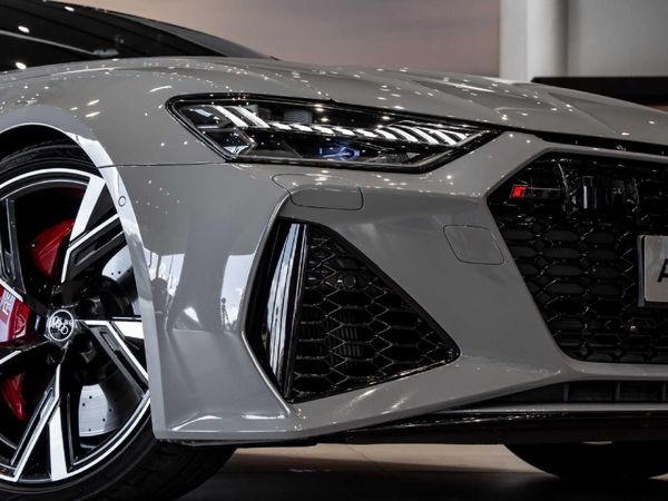 2023-Audi-RS6-quattro-Avant image:6