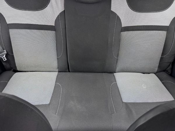 2017-Renault-Duster-15-dCi-Dynamique-4x4 image:13