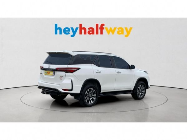 2024-Toyota-Fortuner-28-GD-6-4x4-Auto image:22