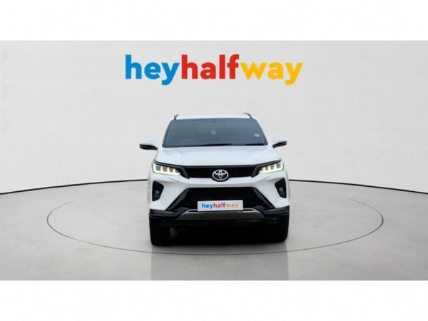 2024-Toyota-Fortuner-28-GD-6-4x4-Auto image:2