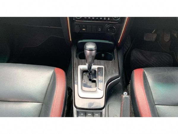 2024-Toyota-Fortuner-28-GD-6-4x4-Auto image:8