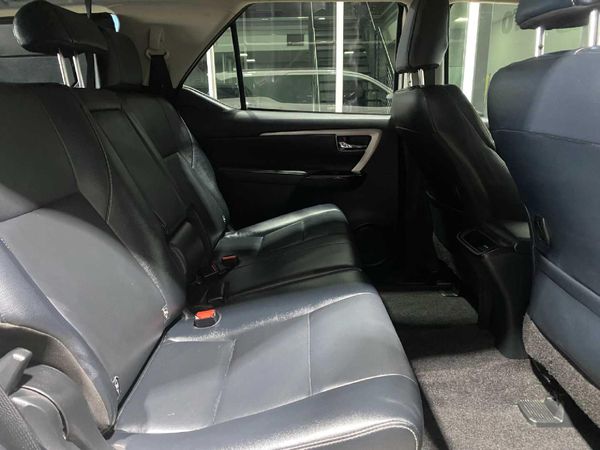 2025-Toyota-Fortuner-24-GD-6-4x4-Auto image:9
