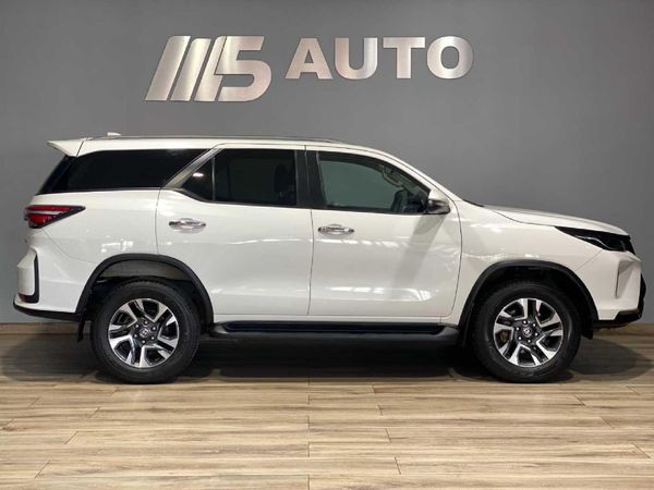 2025-Toyota-Fortuner-24-GD-6-4x4-Auto image:3