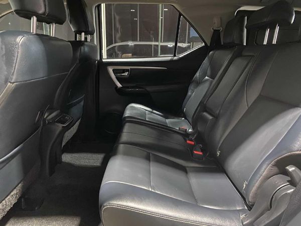 2025-Toyota-Fortuner-24-GD-6-4x4-Auto image:8