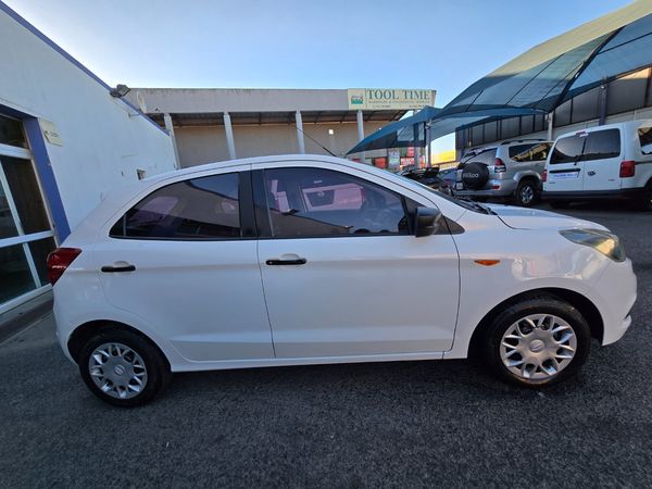 2017-Ford-Figo-15-Ambiente-5-dr image:1