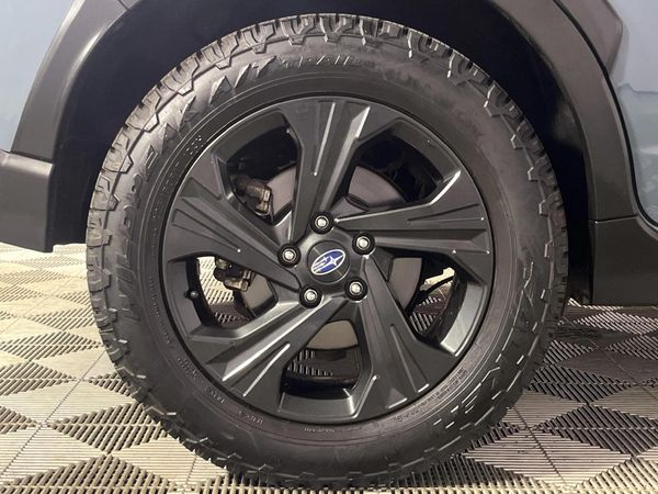 2023-Subaru-Crosstrek-20-iL image:7