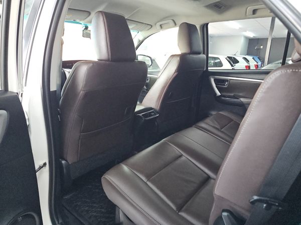 2017-Toyota-Fortuner-24-GD-6-4x4-Auto image:13