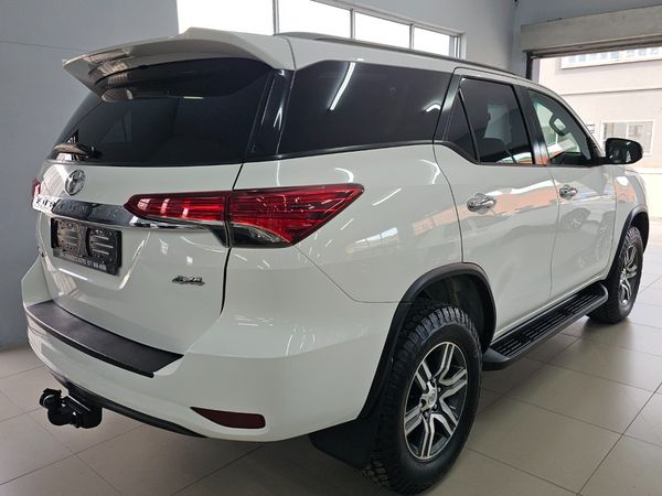2017-Toyota-Fortuner-24-GD-6-4x4-Auto image:2
