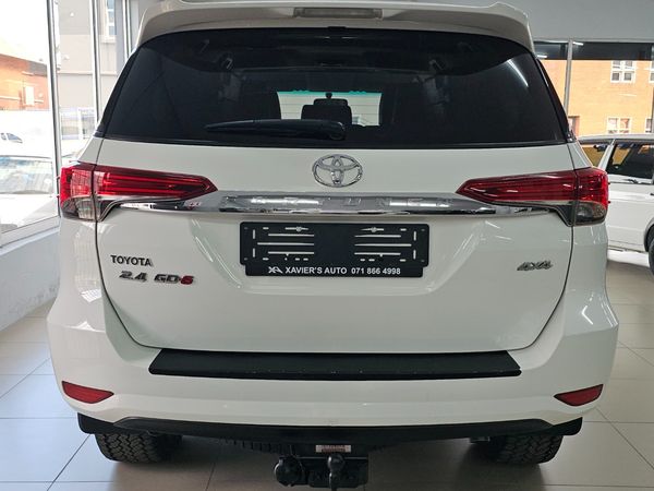 2017-Toyota-Fortuner-24-GD-6-4x4-Auto image:5