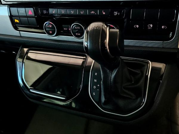 2017-Volkswagen-Caravelle-T6-20-BiTDI-Highline-Auto image:14
