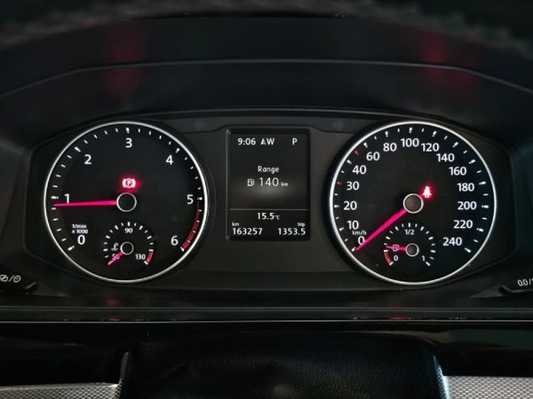 2017-Volkswagen-Caravelle-T6-20-BiTDI-Highline-Auto image:16