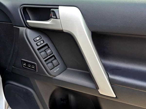 2024-Toyota-Land-Cruiser-Prado-28-GD-VX-L-Auto image:18