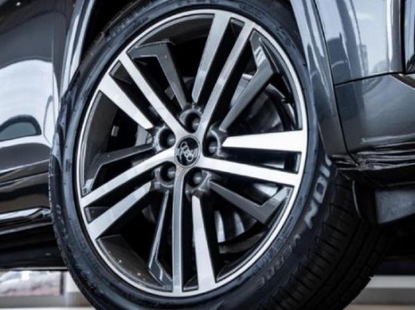 2024-Audi-Q5-Sportback-quattro-Black-Edition-40-TDI image:3