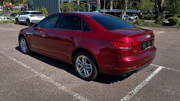 2017-Audi-A4-20-TDI-Auto-40-TDI image:2