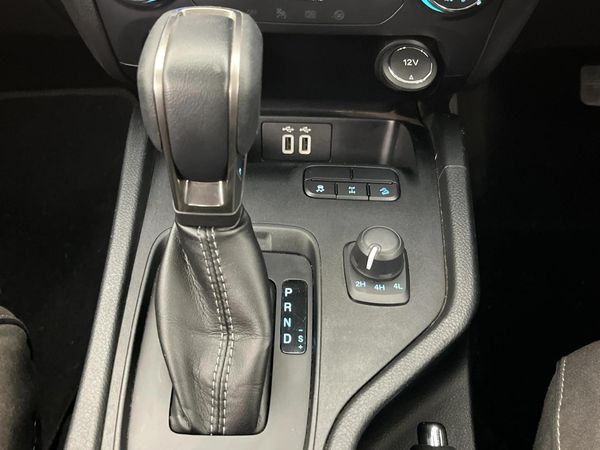 2022-Ford-Ranger-22-TDCi-XLS-4x4-Auto-Double-Cab image:10