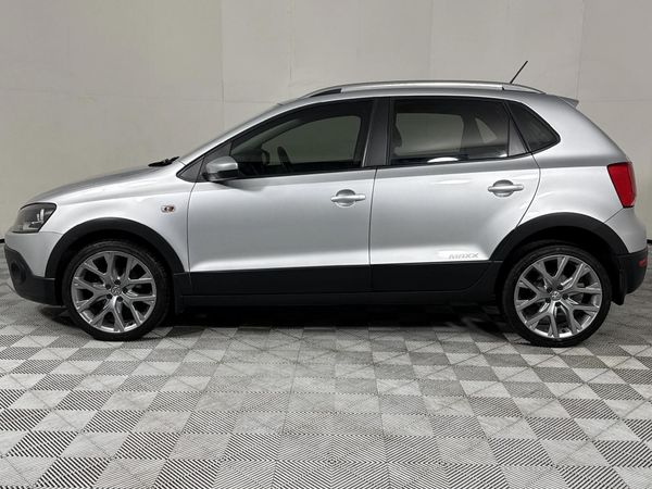 2019-Volkswagen-Polo-Vivo-16-Maxx-5-dr image:18