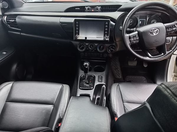 2023-Toyota-Hilux-28-GD-6-Raised-Body-Legend-Auto-Extended-Cab image:10