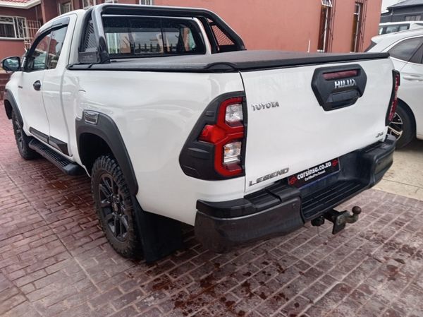 2023-Toyota-Hilux-28-GD-6-Raised-Body-Legend-Auto-Extended-Cab image:3